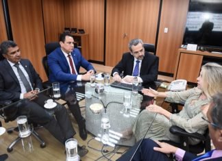 Ministro da Educação promete rever os cortes na Ufes e Ifes