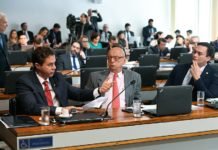 Senado rejeita volta de extintor obrigatório nos veículos