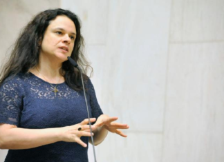 Janaina: ‘Bolsonaro tem de parar de fazer drama’