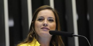 Lauriete nega que vá para o DEM e conversa com o Podemos