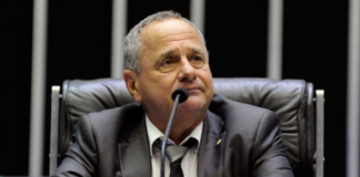 Ministro exonera presidente do PSL da Casa Civil porque não trabalhava