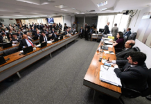 Decreto que libera porte de armas é rejeitado pelo Senado