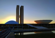 Acompanhe as TVs Câmara e Senado ao vivo na Agência Congresso