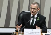 Contarato vota contra a Reforma da Previdência