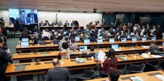 Oito dos dez federais do ES são a favor da Reforma da Previdência