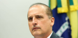 Manato caiu porque queria ‘lotear’ cargos do governo no ES