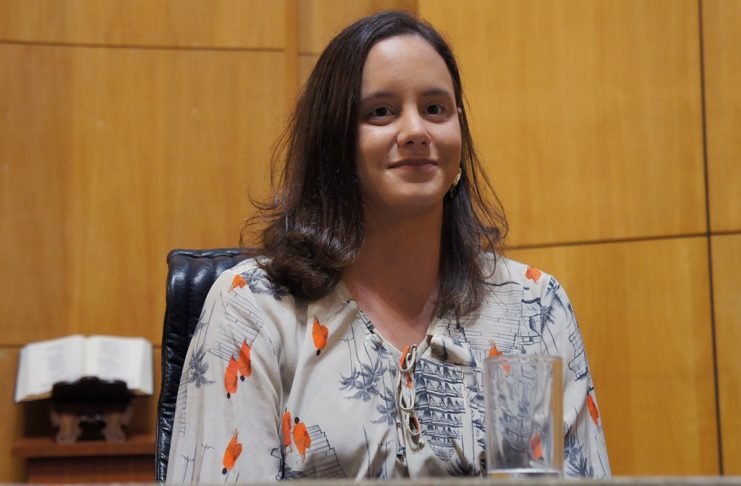 “Governante não pode ser mais um líder solitário’, diz pré candidata a prefeita