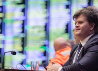 ‘Tive que aprender muito’, diz deputado sobre trabalho na Câmara