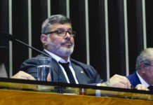 Frota deve ser o primeiro deputado do PSL a ser expulso