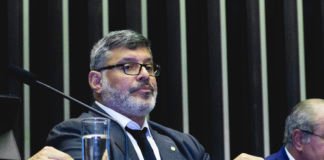 Frota deve ser o primeiro deputado do PSL a ser expulso