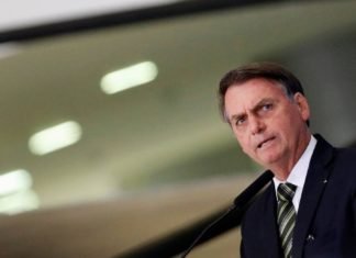 “Bolsonaro governa contra 70% da população brasileira”, lembra economista