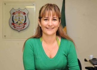 STJ mantém cassação de delegada que usou vidente para desvendar triplo assassinato