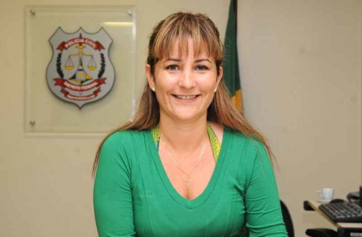 STJ mantém cassação de delegada que usou vidente para desvendar triplo assassinato