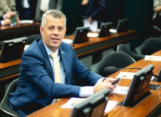 Deputado do ES é o novo presidente da FrenCOMEX