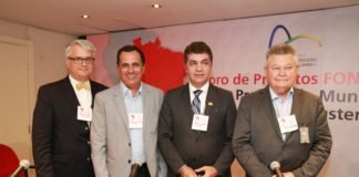 Prefeito apresenta plano que beneficia 150 mil moradores de Vila Velha