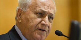 Deputados ainda recebem aposentadorias décadas após deixarem mandatos