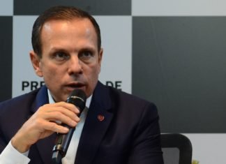 Bolsonaro deve reconhecer erros sobre Amazônia, diz Doria