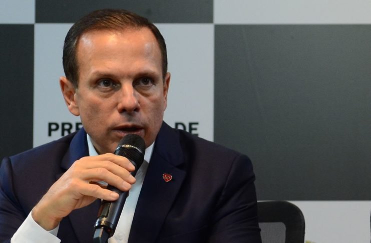 Bolsonaro deve reconhecer erros sobre Amazônia, diz Doria