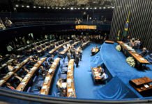 Reforma da Previdência aprovada na Câmara divide senadores