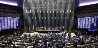 Pesquisa mostra quais bancadas fazem mais oposição a Lula na Câmara