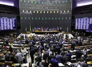 Pesquisa mostra quais bancadas fazem mais oposição a Lula na Câmara