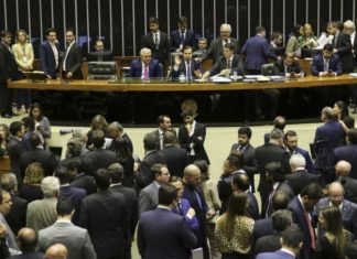 Bancada do ES repete apoio a Bolsonaro no 2º turno da Reforma da Previdência