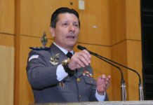 Assumção tem que perder mandato, diz deputada do PT