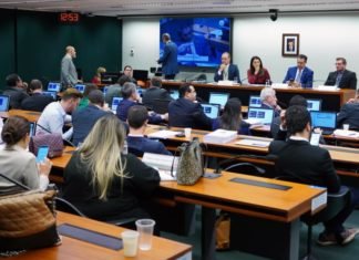 Excludente de Ilicitude é licença para matar, diz deputado