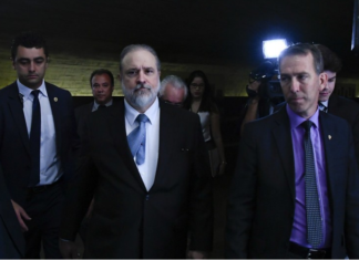 Contarato só vai decidir voto sobre Aras em sabatina