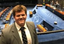 Rigoni mantém coerência e vota contra candidato de Bolsonaro