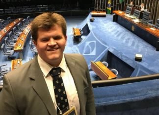 Rigoni mantém coerência e vota contra candidato de Bolsonaro