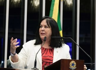 Senadora diz que Congresso errou ao não garantir recursos para o censo