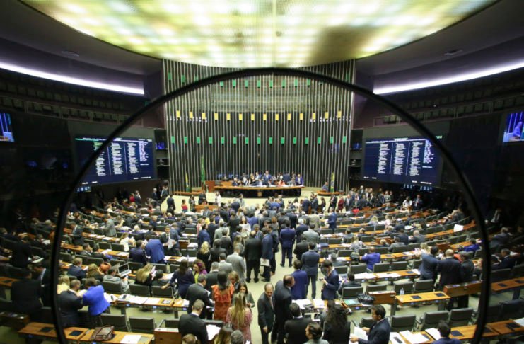Congresso suspende CPIs e entra em recesso até 1º de agosto
