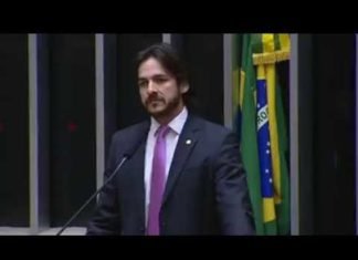 Deputado denuncia supergastos e propõe PEC dos penduricalhos