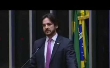 Deputado denuncia supergastos e propõe PEC dos penduricalhos