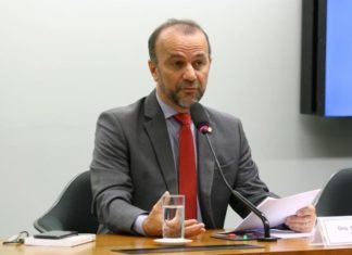 Direitos Humanos: Deputados do PT denunciam Brasil na ONU com dados falsos, acusa PSL