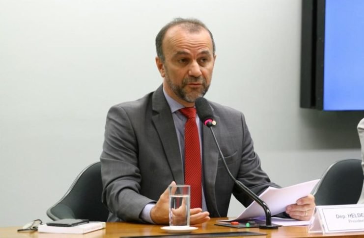 Direitos Humanos: Deputados do PT denunciam Brasil na ONU com dados falsos, acusa PSL