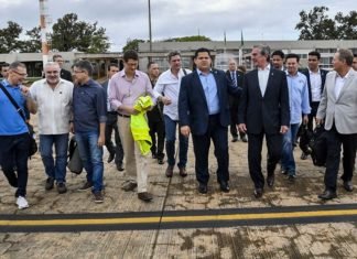 ‘Vazamento de óleo poderia ter sido evitado’, diz Contarato, sem explicar como