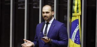 Crise no PSL sobra para Rodrigo Maia. Deputados indicam 2 líderes