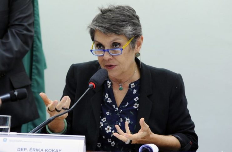 Câmara aprova lei que facilita divórcio de vítima de violência doméstica