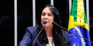 “Sou candidata ao Senado sim, por que não?