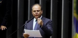 Justiça eleitoral cassa deputado que foi ministro de Temer