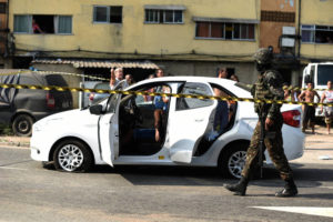O carro de Evaldo Rosa foi alvejado com 80 tiros. Foto: internet 