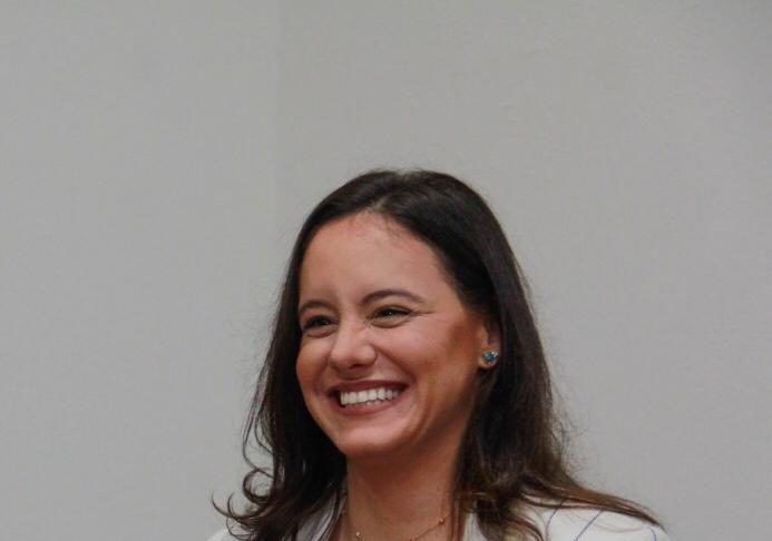 V. Velha: Tayana desiste de prefeitura, mas quer ser deputada