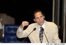 Posse de suplente de Rose depende de aprovação da Mesa Diretora