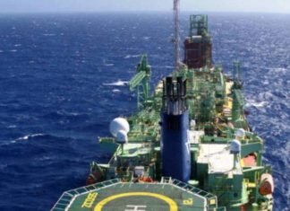 Prejuízo do tarifaço de Trump só com petróleo será de US$ 2,3 bilhões