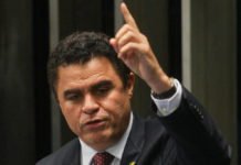 Câmara terá que votar afastamento de deputado acusado de corrupção