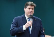 Presidente do MDB confirma convite a senadora Rose para voltar ao partido