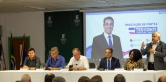 Deputado faz prestação de contas em Guarapari de olho na prefeitura