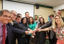 Deputados ‘pré candidatos’ votam para manter propaganda partidária na TV